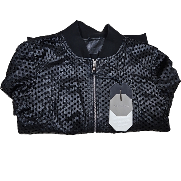 Jacket - Picture 2 of 3